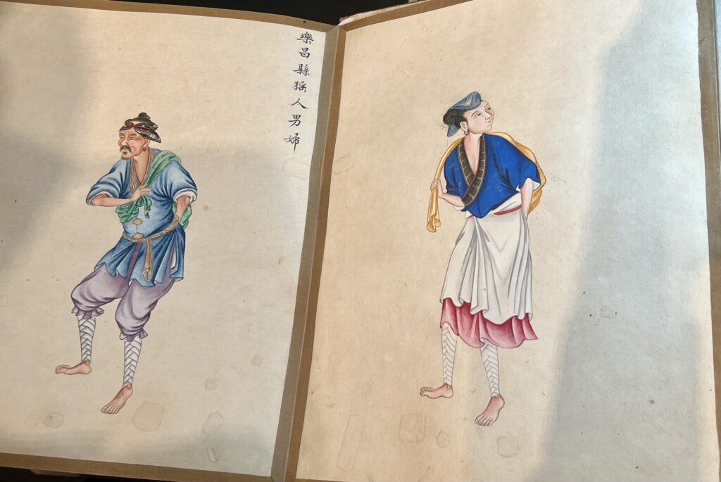 Robert Bradlow - Chinese Art Specialist