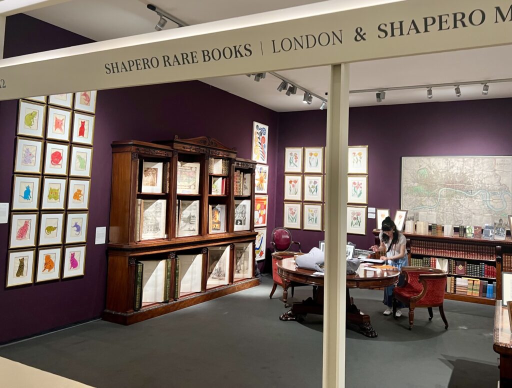 Robert Bradlow - Chinese Art Specialist