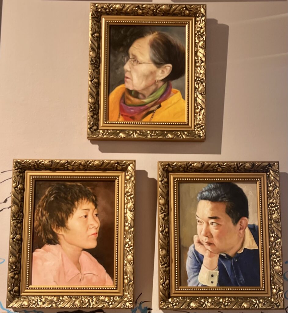 Robert Bradlow - Chinese Art Specialist